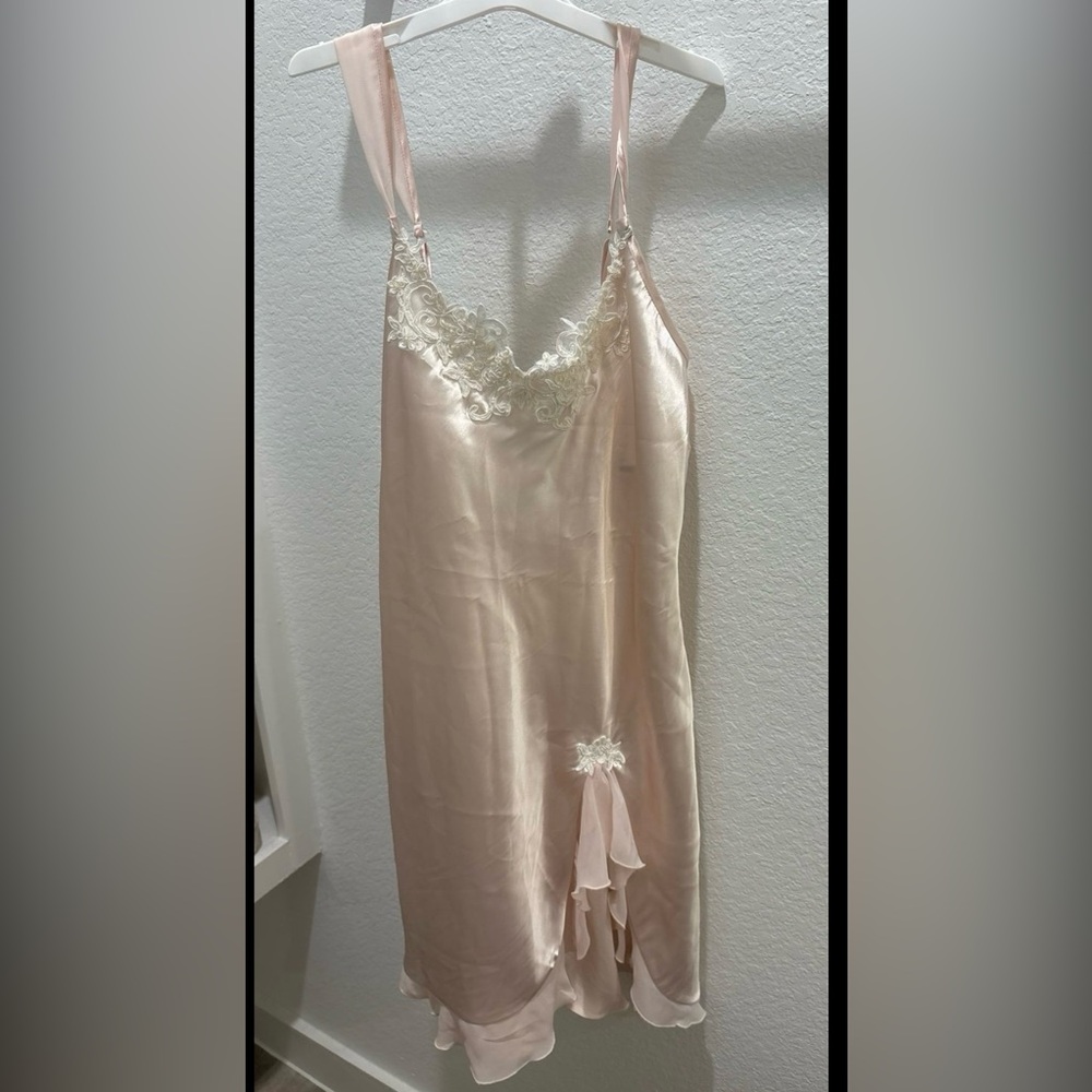 California Dynasty Slip/sleepwear